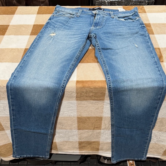 Hollister Epic Flex Medium Wash Denim Jeans - Picture 5 of 5
